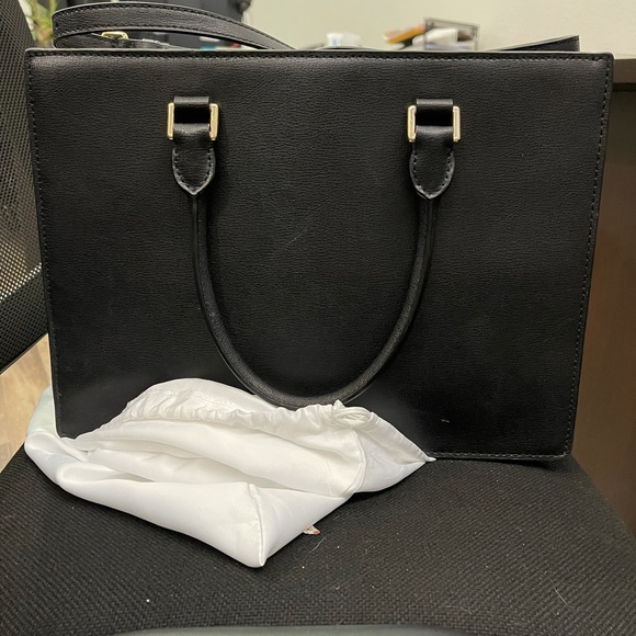 Michael Kors Bag - Picture 2 of 4